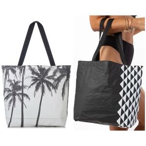 Aloha Collection Kalapana by Samudra Reversible Tote, BNIP